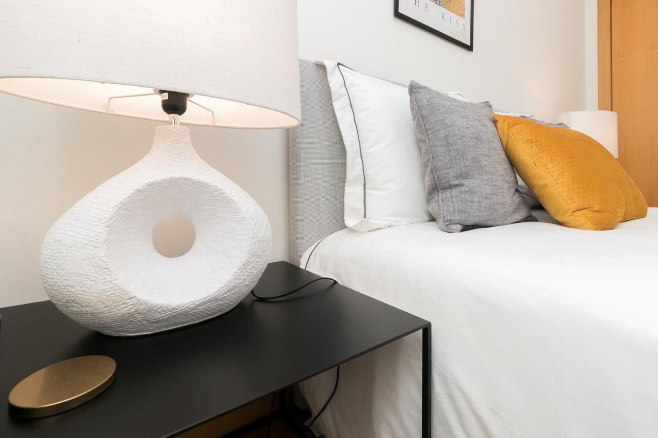 Appartement Premium Flat In Upscale Area, Balcony, Parking à Lisboa Extérieur photo